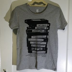 Gray and black graphic tee